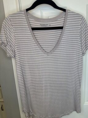 Abercrombie & Fitch Women's Blush Taupe and White Striped V-Neck Tee